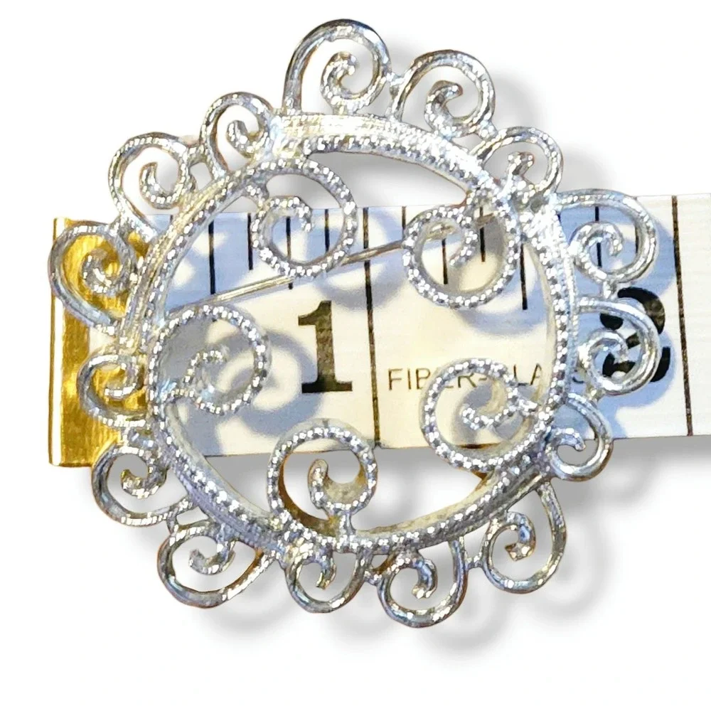 Vintage Sarah Coventry Filigree Scroll Wreath Circle Brooch Pin Silver Tone 2 In